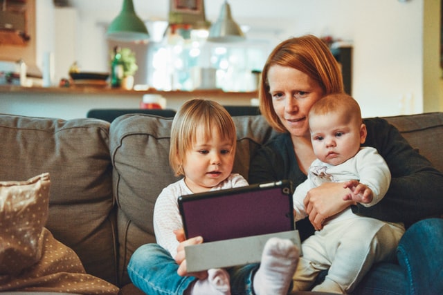 Social Media Networking Sites Are Changing For New Moms